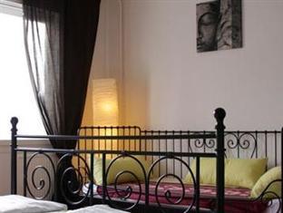 Appartement Alexanderplatz Accommodations *